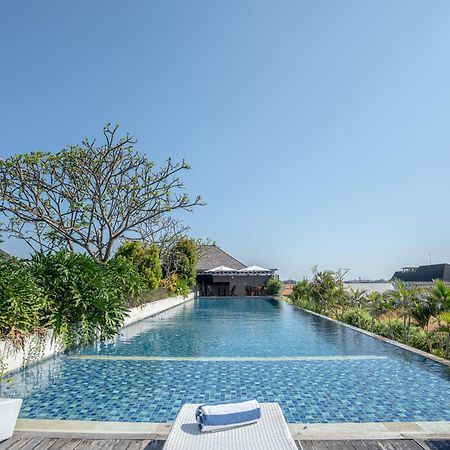 Hotel Ramada By Wyndham Bali Sunset Road Kuta Seminyak Exterior foto