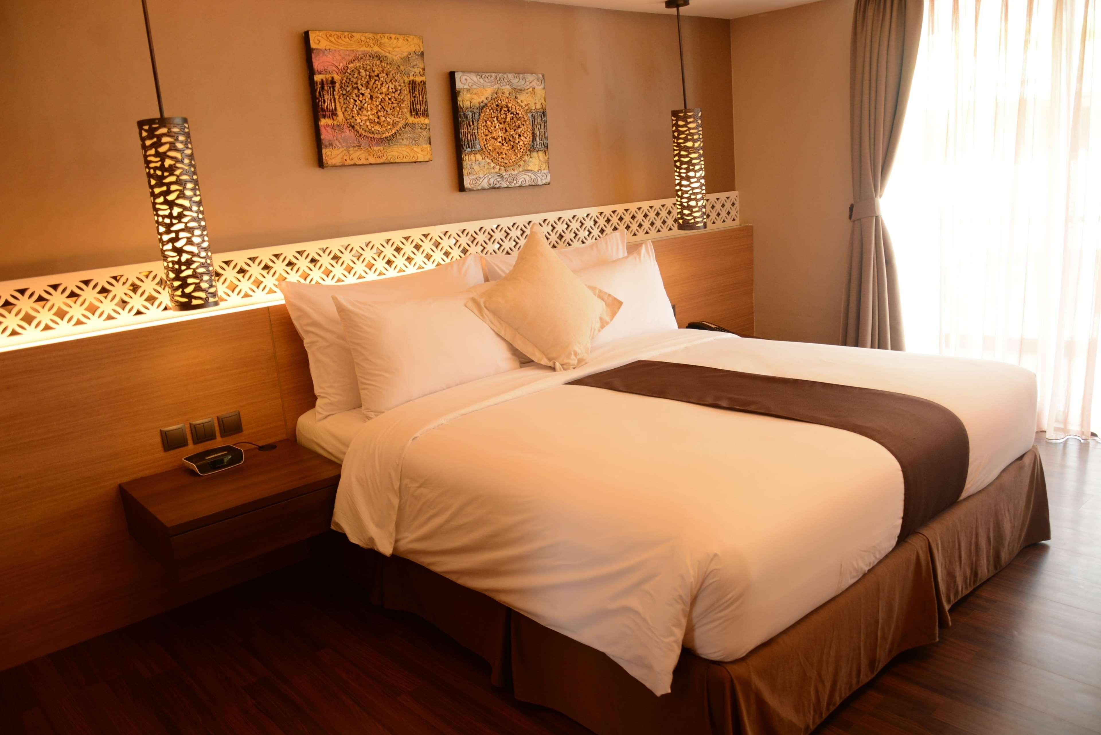 Hotel Ramada By Wyndham Bali Sunset Road Kuta Seminyak Exterior foto