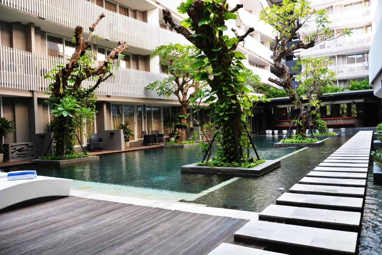 Hotel Ramada By Wyndham Bali Sunset Road Kuta Seminyak Exterior foto