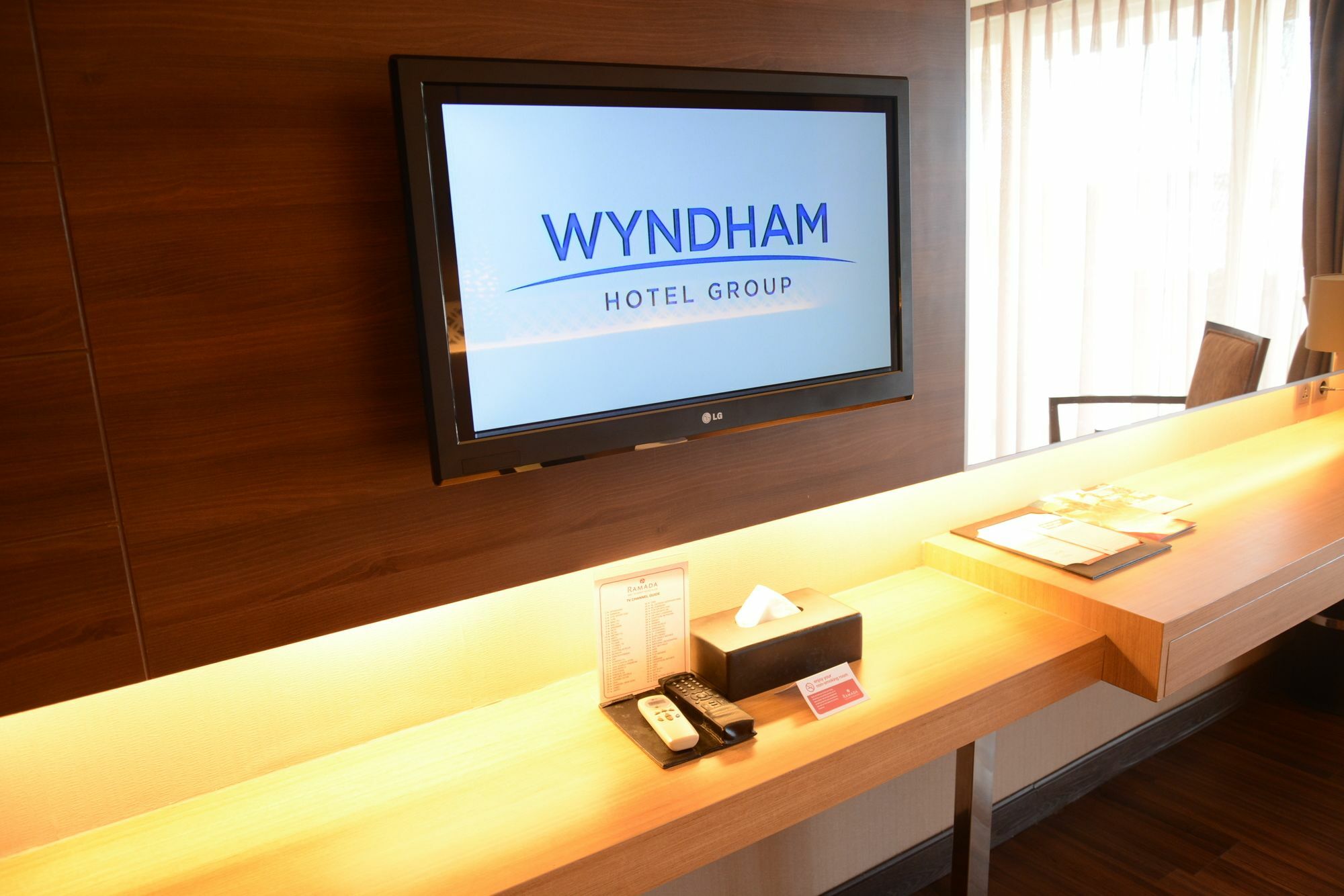 Hotel Ramada By Wyndham Bali Sunset Road Kuta Seminyak Exterior foto